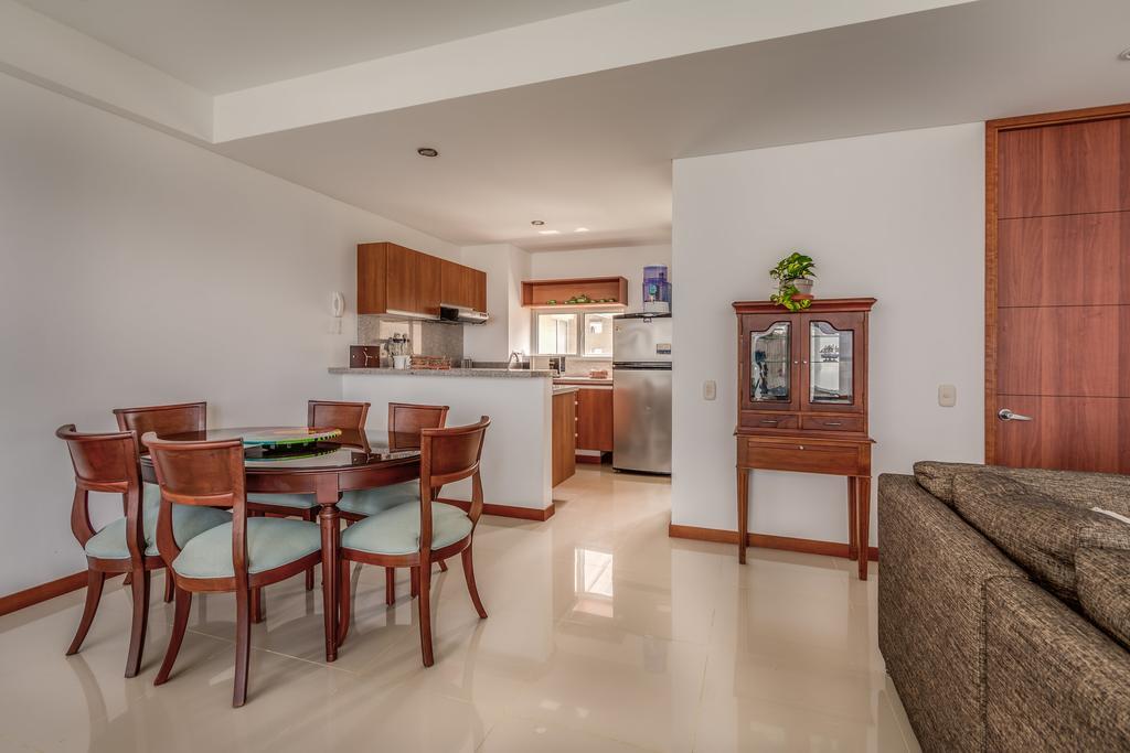 Apartamento - Condominio Zazue ซันตามาร์ตา ภายนอก รูปภาพ